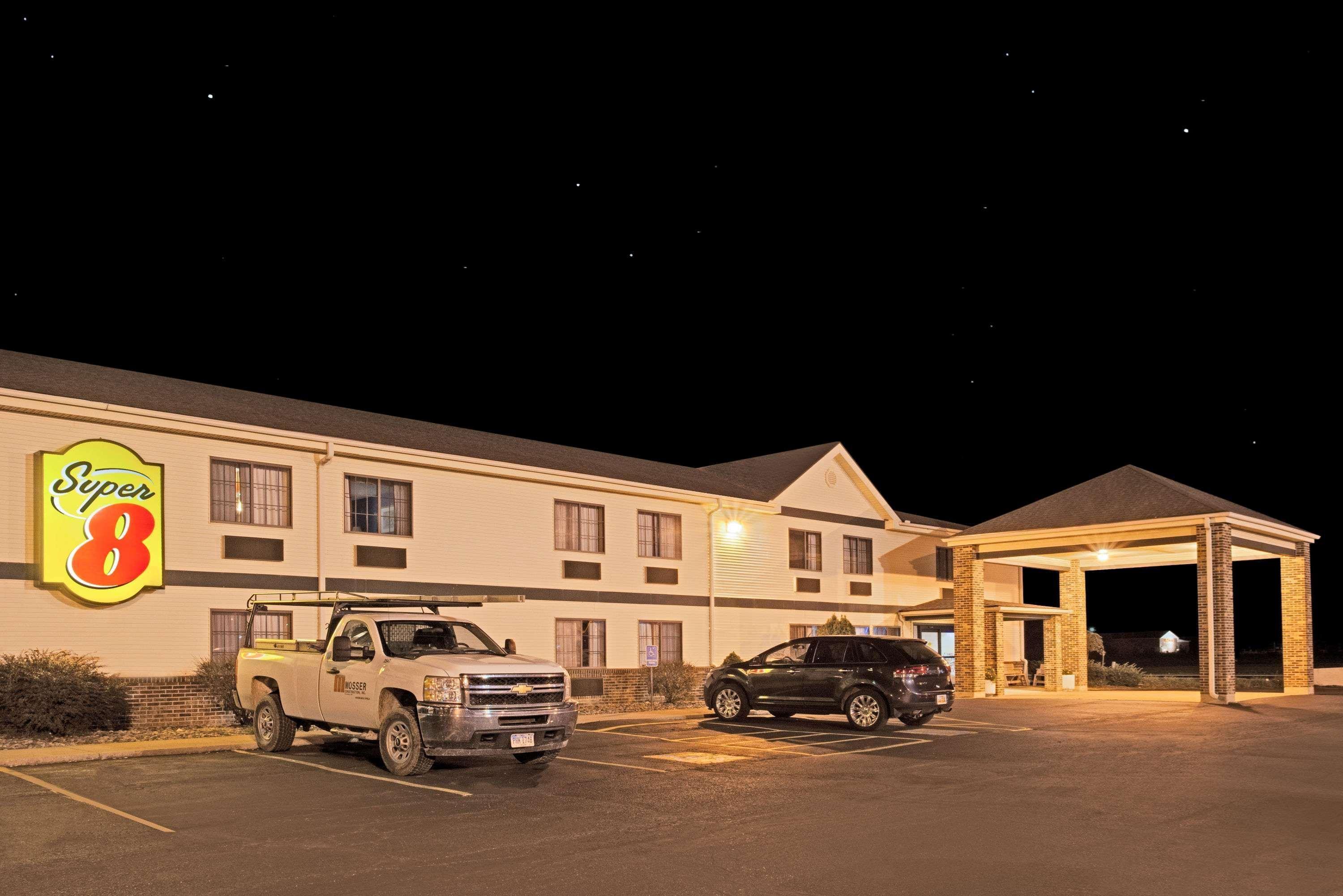 Super 8 By Wyndham Defiance Exterior foto